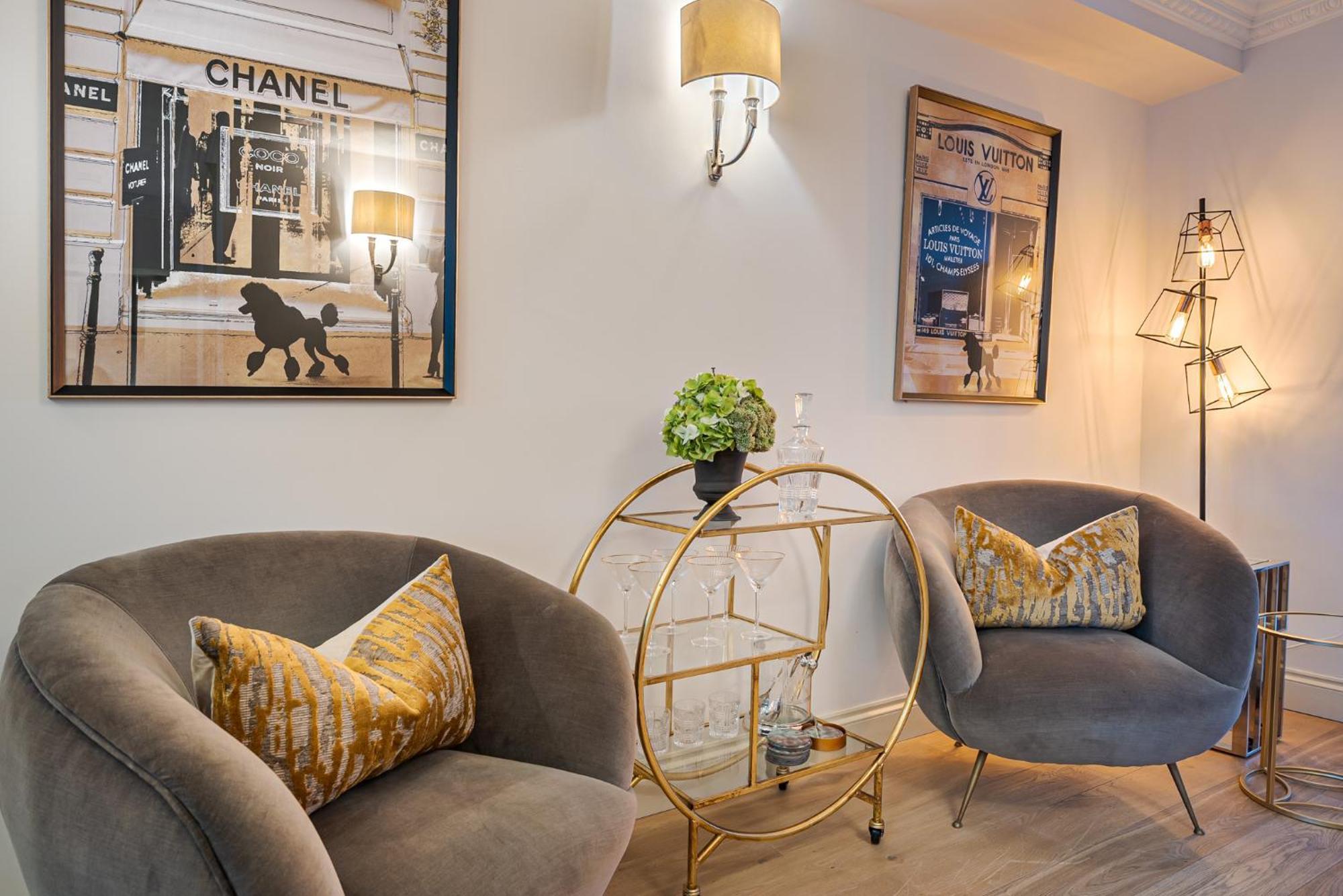 Modern 3 Bedroom Luxury House With Garage In Central Londen Buitenkant foto