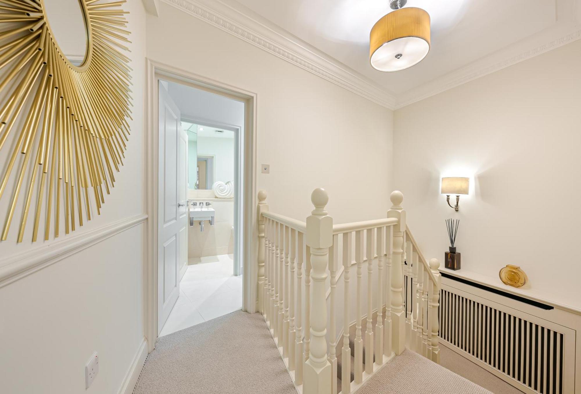 Modern 3 Bedroom Luxury House With Garage In Central Londen Buitenkant foto
