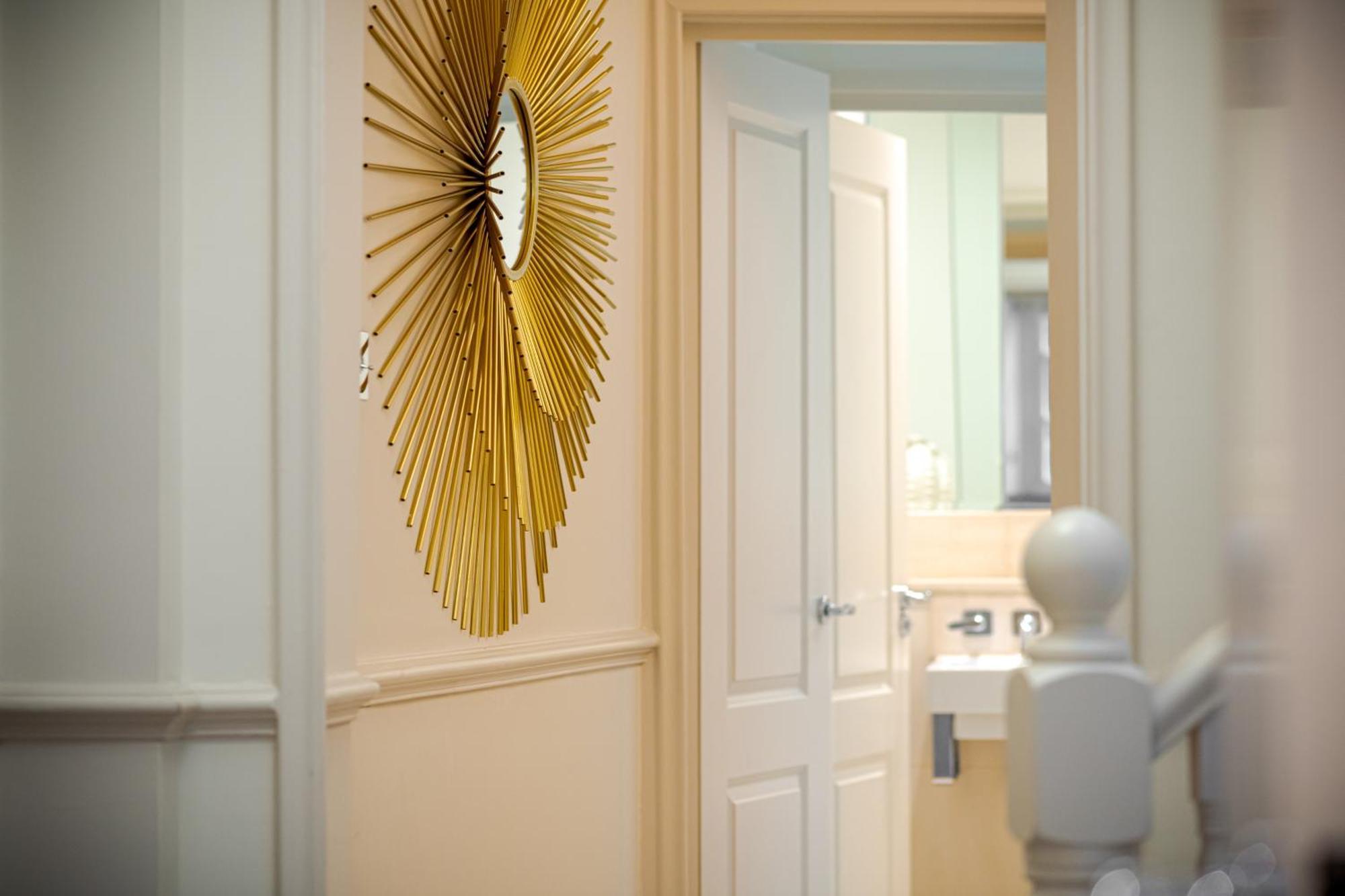 Modern 3 Bedroom Luxury House With Garage In Central Londen Buitenkant foto